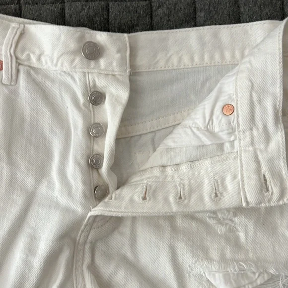 Free people, distressed, button fly white denim shorts - 27 - Picture 4 of 4